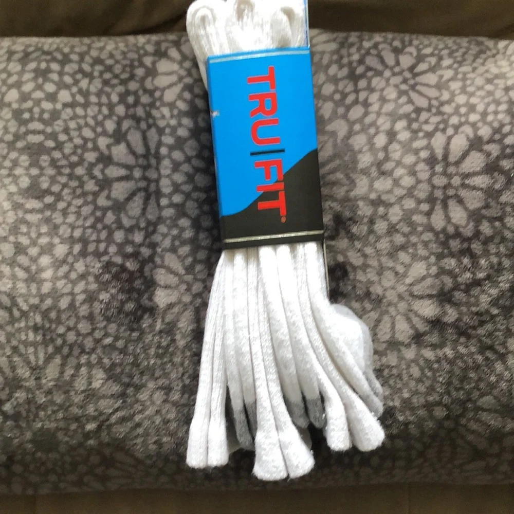 - Men’s Crew Socks